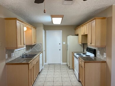 23218 Dew Wood Ln, Spring, TX 77373 - photo 5