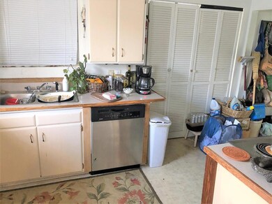 2412 Spring St, Medford, OR 97504 - photo 3