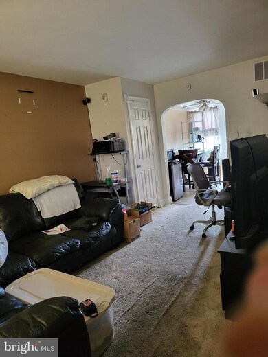 2803 Edgecombe Cir N, Baltimore, MD 21215 - photo 3