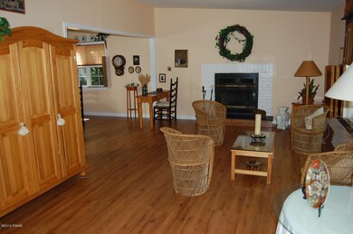 107 Hillside Dr, Lords Valley, PA 18428 - photo 3