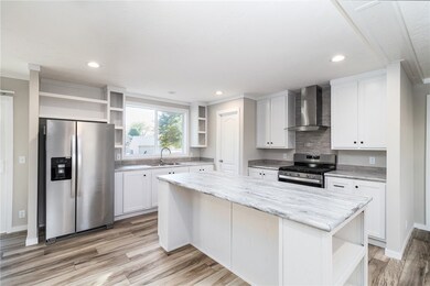 513 W North 1st St, Stewardson, IL 62463 - photo 7