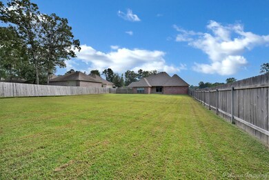 2001 Honeytree Trail Cir, Haughton, LA 71037 - photo 4