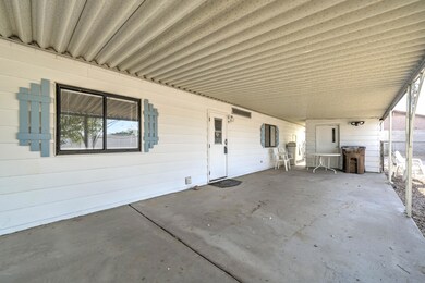 901 S 98th St-4