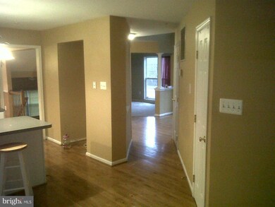 6401 Wood Pointe Dr, Glenn Dale, MD 20769 - photo 5