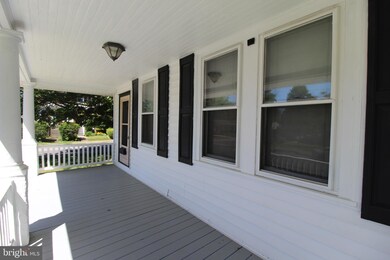 189 Berkley Ave, Lansdowne, PA 19050 - photo 4