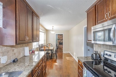 12910 W 99th St, Lenexa, KS 66215 - photo 5