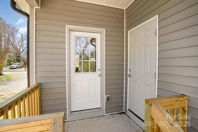 220 W Shannonhouse St, Shelby, NC 28152 - photo 6