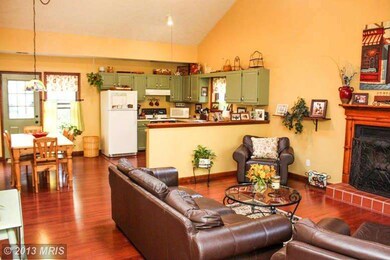 23227 Scotch Pine Ct, California, MD 20619 - photo 3