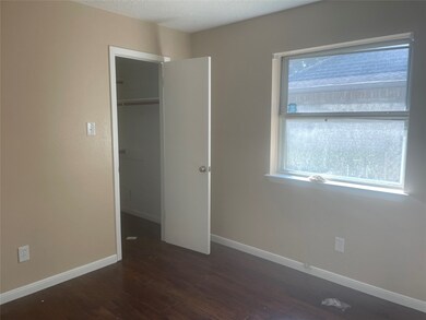 1006 Lost River Dr, Friendswood, TX 77546 - photo 6