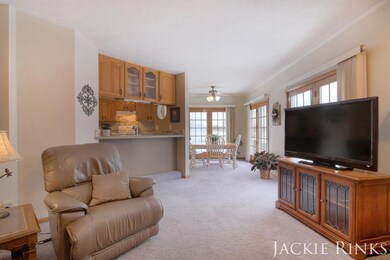 5 Mile Living Rm 2