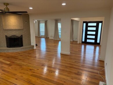 5519 Queensloch Dr, Houston, TX 77096 - photo 4