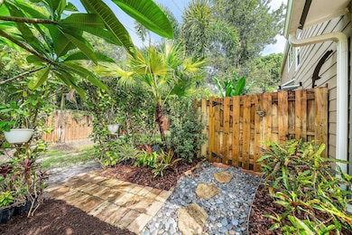 5893 Cassandra Ct, West Palm Beach, FL 33415 - photo 4