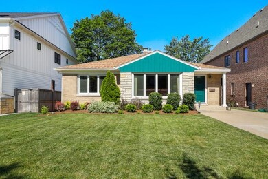 118 N Berteau Ave, Elmhurst, IL 60126 - photo 2