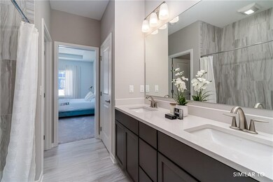 9848 Thorton Dr, Johnston, IA 50131 - photo 3