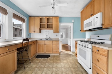 18 Pond St, Boston, MA 02136 - photo 6