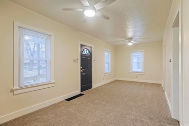 721 W Broadway St, Mishawaka, IN 46545 - photo 4