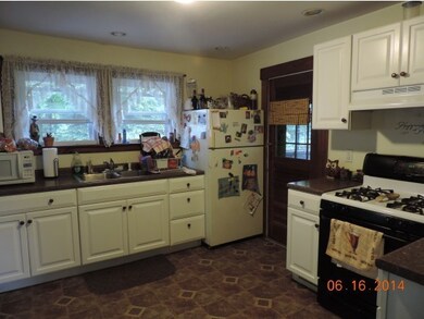SCREENED PORCH