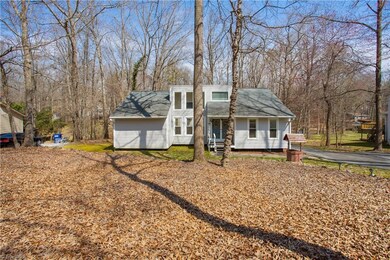 2408 Burnette Dr, Greensboro, NC 27406 - photo 2