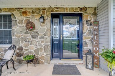 205 Autumn Dr, Moscow, PA 18444 - photo 3