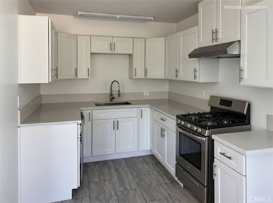 700 W E St, Wilmington, CA 90744 - photo 4