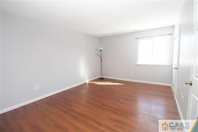 7312 Tamarron Dr unit 7312, Plainsboro, NJ 08536 - photo 5