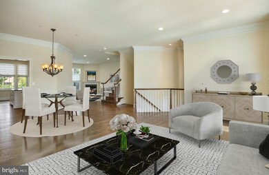 10649 Yorktown Dr, Fairfax, VA 22030 - photo 3