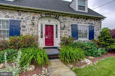 620 E 4th St, Boyertown, PA 19512 - photo 2