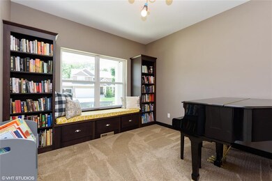 3234 Cedar River Ct NE, Cedar Rapids, IA 52411 - photo 6