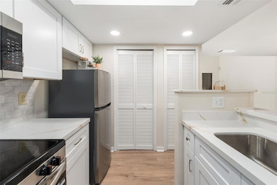 912 SW 57th Dr, Gainesville, FL 32607 - photo 3