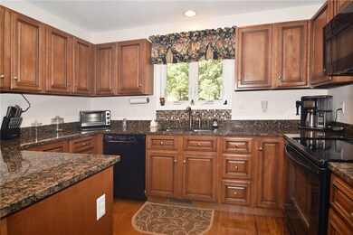 19 Silvercup Cir, West Warwick, RI 02963 - photo 6