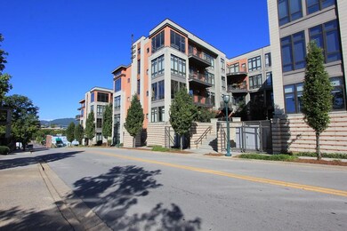 129 Walnut St, #111