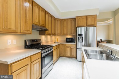 8640 Willow Run Rd, Windsor Mill, MD 21244 - photo 5