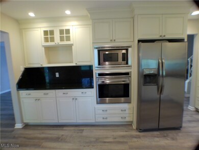 162 Timber Ln, Aurora, OH 44202 - photo 2