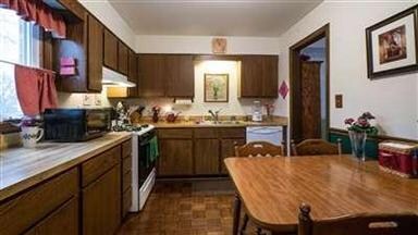 101 N Pine St, Elmhurst, IL 60126 - photo 3