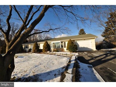 2192 W Dell Rd, Bath, PA 18014 - photo 3