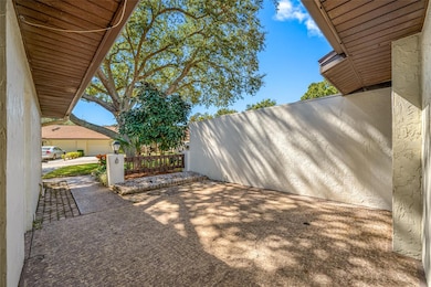 940 Fenton Ln unit 8, Lakeland, FL 33809 - photo 3