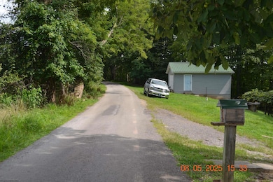 577 Curry Ridge Rd, Napier, WV 26631 - photo 4