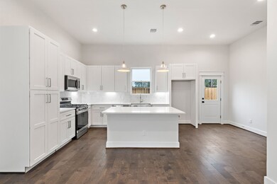 5402 Wheatley St, Houston, TX 77091 - photo 5