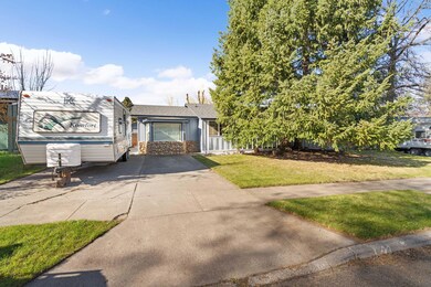 1220 NE Hollinshead Dr, Bend, OR 97701 - photo 5