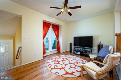 10561 Glen Hannah Dr, Laurel, MD 20723 - photo 5