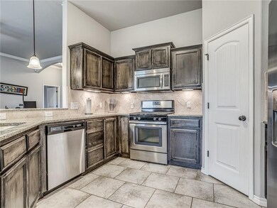 3608 Glendale Dr, Norman, OK 73072 - photo 5