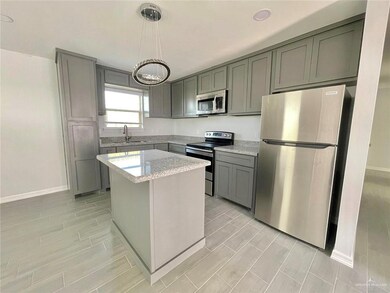 3900 Las Vistas Ln unit 4, Weslaco, TX 78596 - photo 3