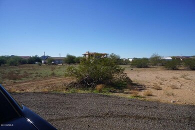 view from cul-de sac acroos lot to the b