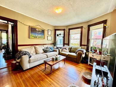 69 Woodlawn St unit 3, Jamaica Plain, MA 02130 - photo 5