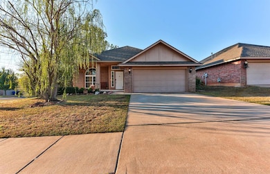 1628 Chambers St, Norman, OK 73071 - photo 2