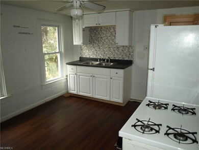 Upper unit--newer floor