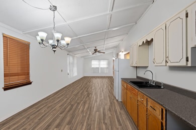 886 Hart Cir, Noel, MO 64854 - photo 3