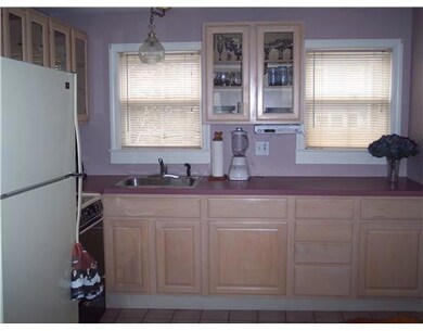 32 Poplar St, Newport, RI 02840 - photo 3