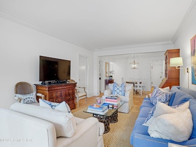 8-web-or-mls-25-w-elm-st-unit-32