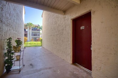3865 S Lake Dr unit 148, Tampa, FL 33614 - photo 3